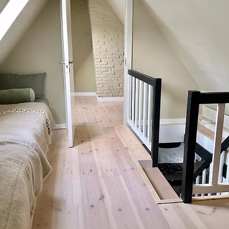Cozy Two-floor In דירה *