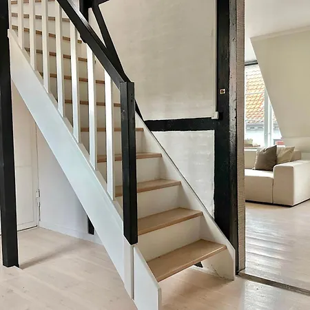 Cozy Two-floor In Апартаменты